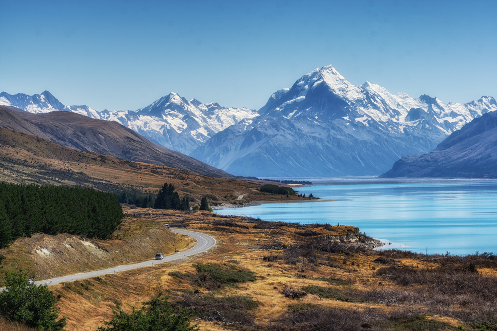 Learn about the six most wonderful lakes in the world